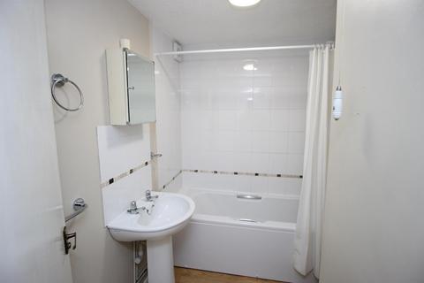 2 bedroom flat to rent, The Rookeries, Colchester CO6