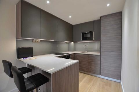 1 bedroom end of terrace house to rent, Capri House, 1 Beaufort Square, Colindale