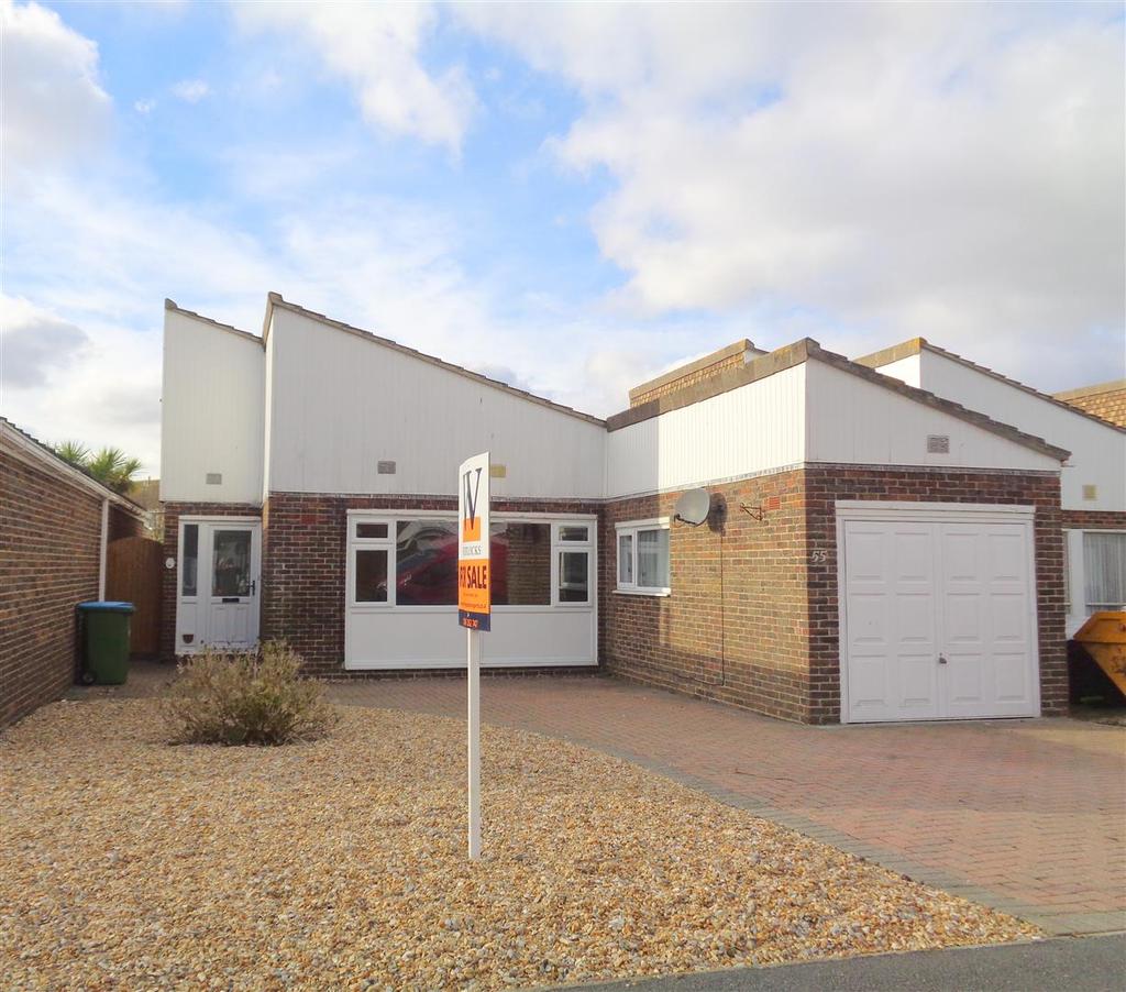 Conway Drive, Pagham, Bognor Regis 2 bed detached bungalow £280,000