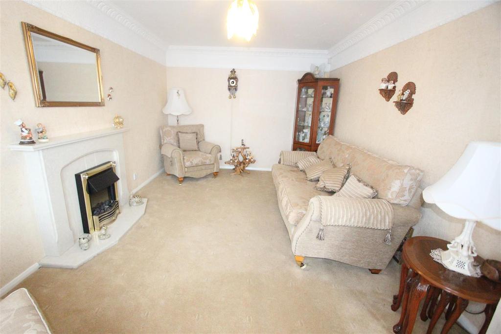 Linacre Way, Darlington 3 bed detached house £170,000