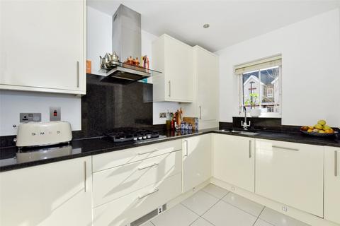 3 bedroom end of terrace house to rent, Kingfisher Drive, Maidenhead, Berkshire, SL6
