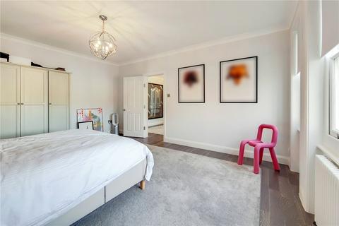 Flat 5, 3 Egerton Place, London, SW3 2EF