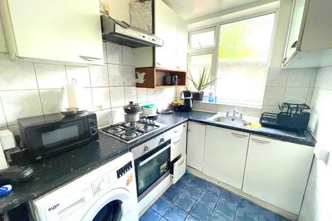 4 bedroom semi-detached house to rent, CARLYON ROAD, WEMBLEY, MIDDLESEX, HA0 1HU