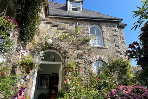 1 bedroom in a house share to rent, Morrab Road, Penzance