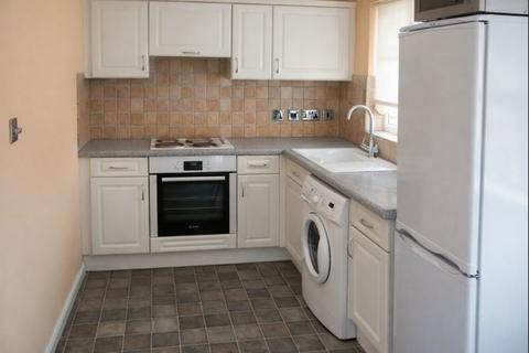 2 bedroom flat to rent, Wagstaff Gardens, Dagenham, RM9 4HQ