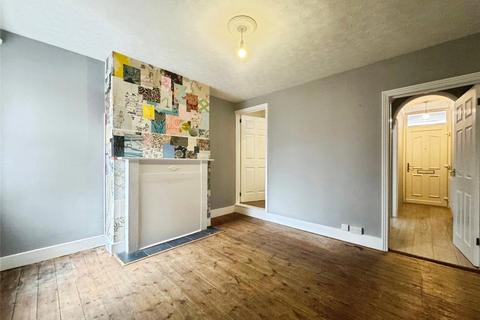 3 bedroom terraced house to rent, Amherst Road, Berkshire RG6