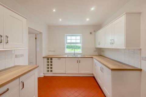 4 bedroom detached house to rent, Pipewell Road, Rushton, Northamptonshire