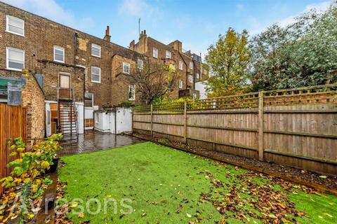 3 bedroom flat to rent, KENNINGTON PARK ROAD, KENNINGTON