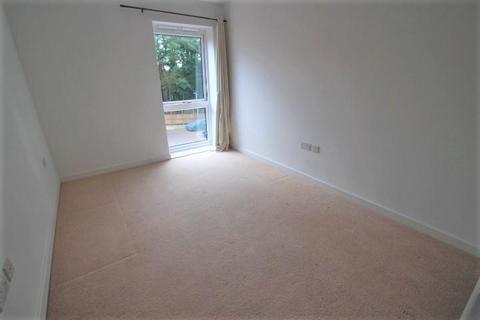 2 bedroom flat to rent, Ridge Place, Orpington, Kent, BR5 3FL
