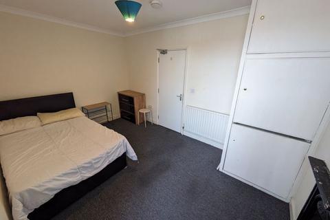 1 bedroom in a house share to rent, Corporation Street, NG18