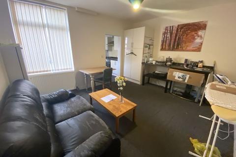 1 bedroom in a house share to rent, Corporation Street, NG18