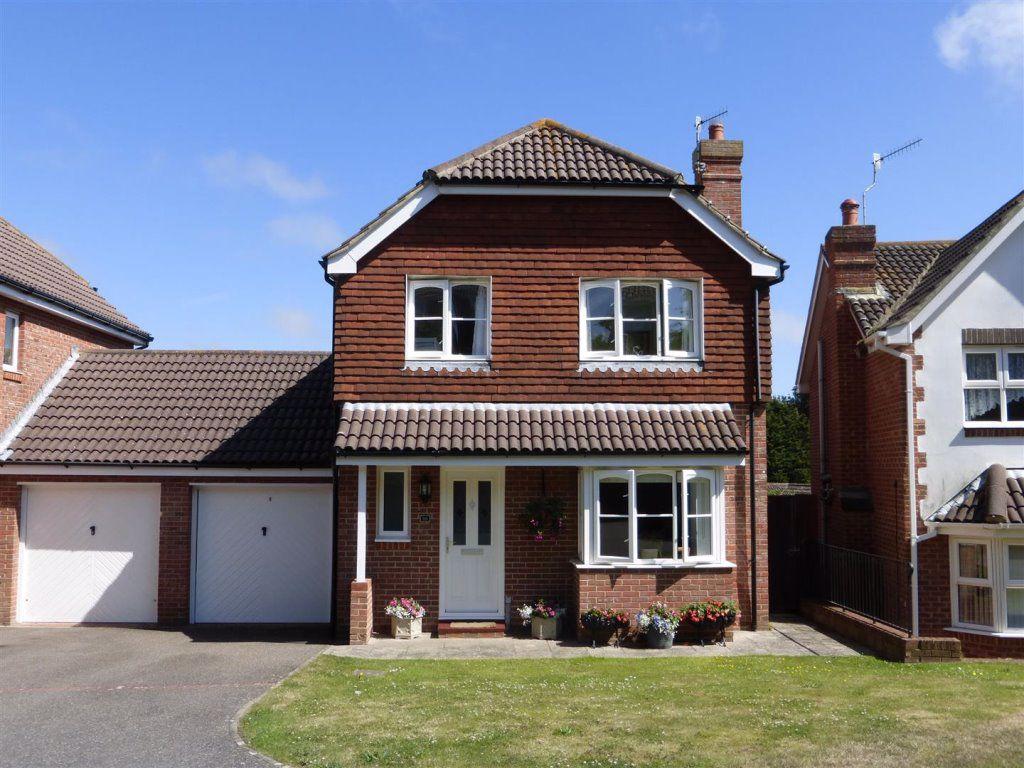 Clementine Avenue, Seaford, BN25 2XG 4 bed detached house £1,400 pcm