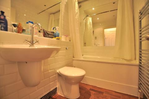 1 bedroom flat to rent, Hackney Road, London E2