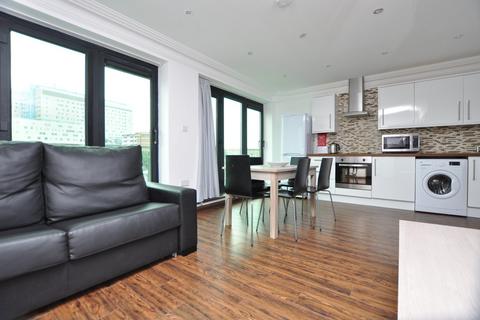 undefined, Commercial Road, London E1