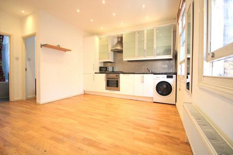 1 bedroom flat to rent, Camden Passage, London N1