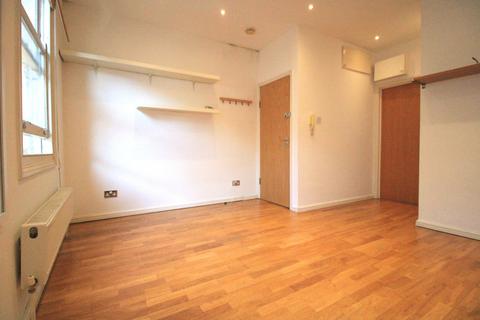 1 bedroom flat to rent, Camden Passage, London N1