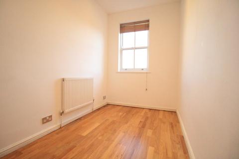 1 bedroom flat to rent, Camden Passage, London N1