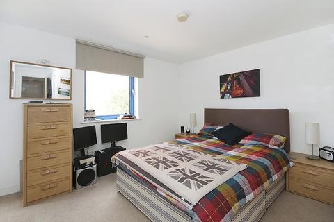 2 bedroom apartment to rent, Western Gateway, Royal Victoria Docks, E16