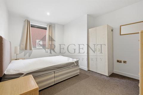 2 bedroom apartment to rent, Western Gateway, Royal Victoria Docks, E16