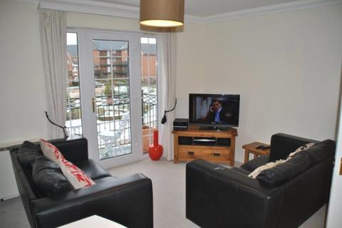 2 bedroom apartment to rent, Knights Place, Windsor, SL4