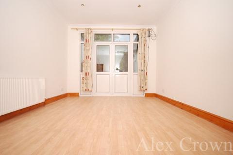 4 bedroom semi-detached house to rent, Gainsborough Gardens, Golders Green