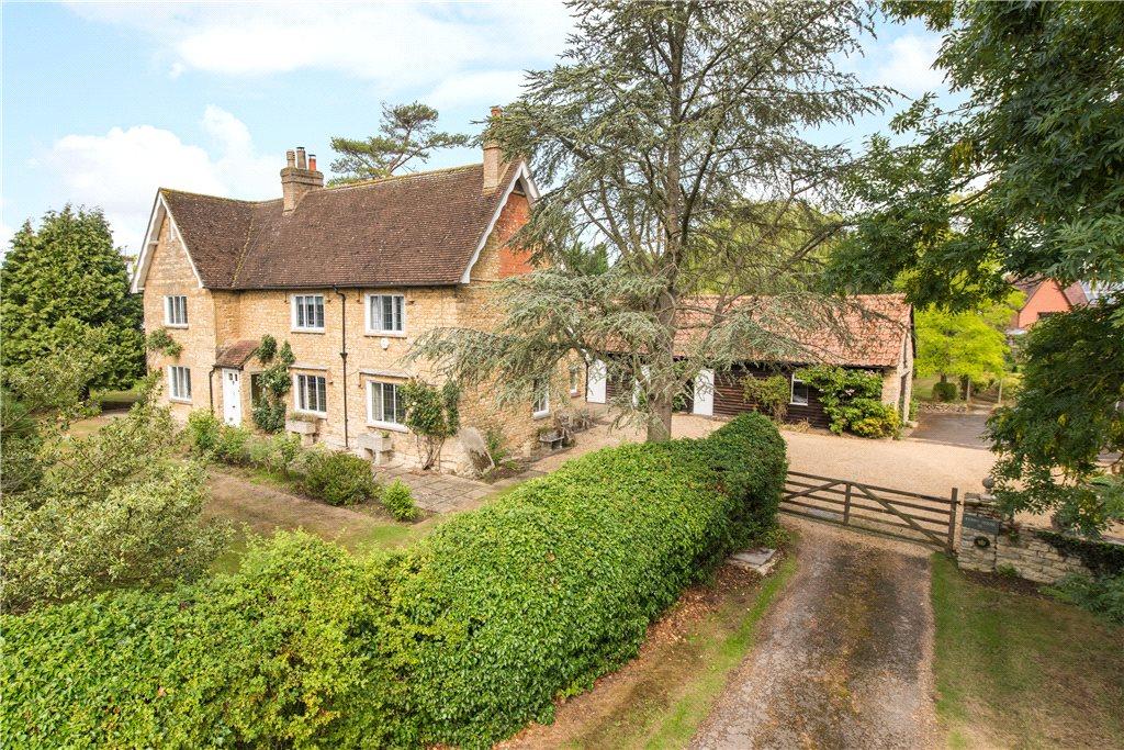 The Green, Bromham, Bedford, Bedfordshire 5 bed character property £900,000