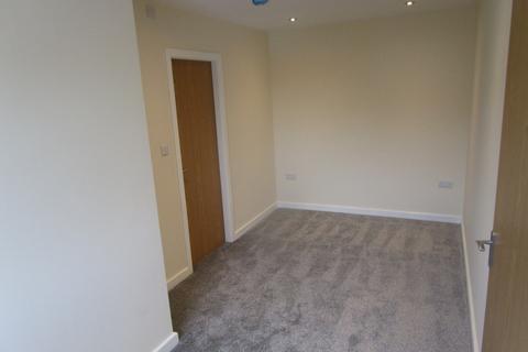1 bedroom apartment to rent - Oulton Range Apartments, Oulton Hall Grounds