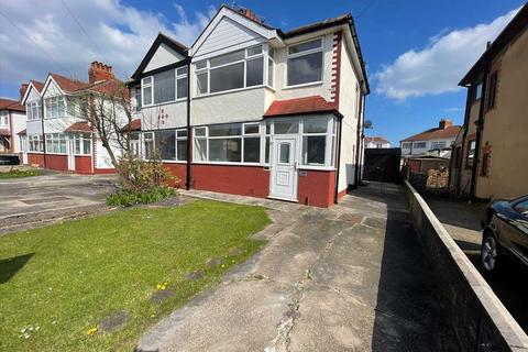 3 bedroom house to rent, North Drive, Thornton-Cleveleys