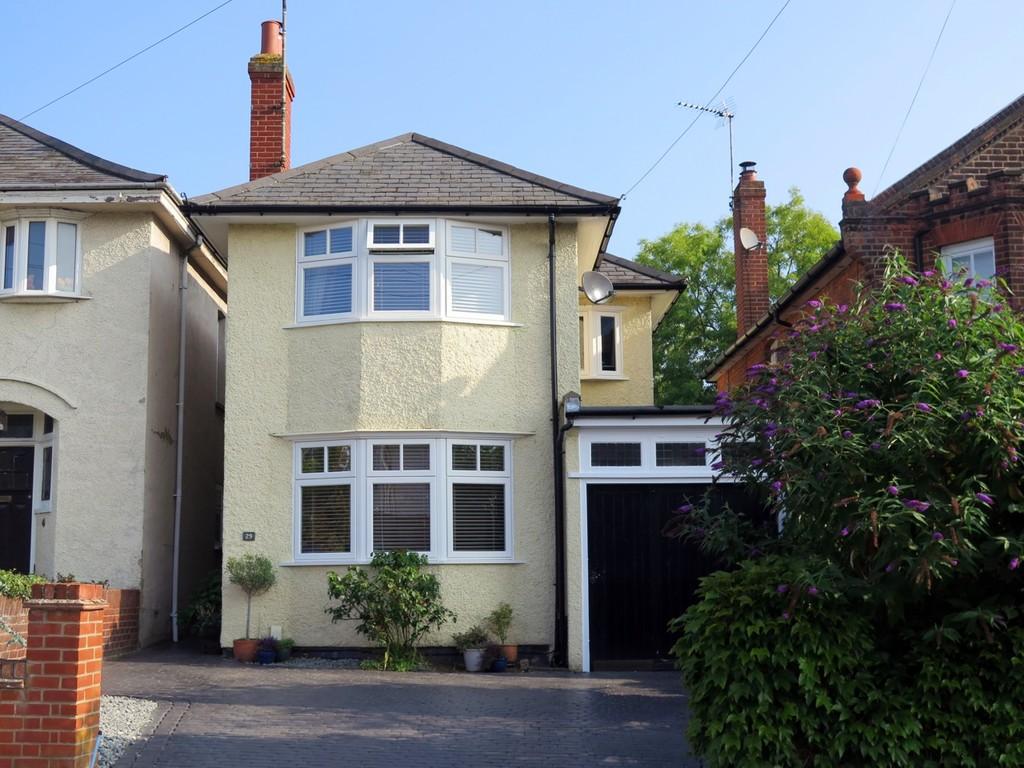 Gainsborough Road, Ipswich, IP4 2XG 3 bed detached house £450,000
