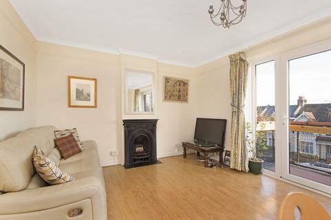 2 bedroom flat to rent, Wimbledon Park Court, SW19