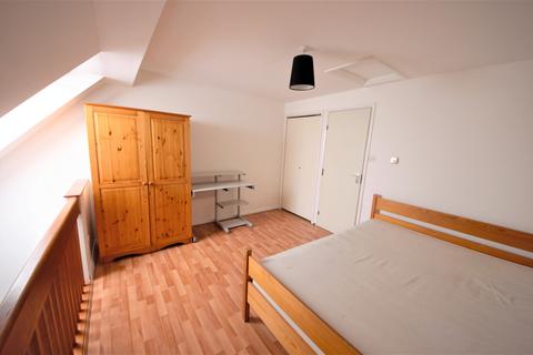 2 bedroom flat to rent, Bunning Way, Islington, London, N1