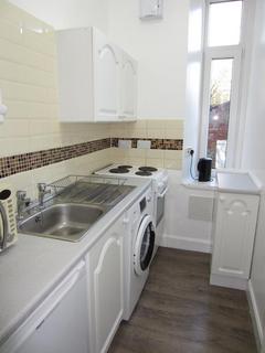 1 bedroom flat to rent, Holburn Street, First Floor Left, AB10