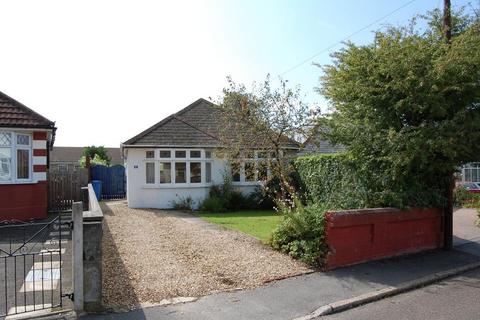 2 bedroom detached bungalow to rent, Whitecliff, Poole