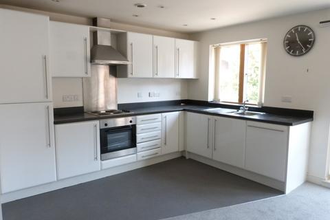 2 bedroom flat to rent, Newport Street