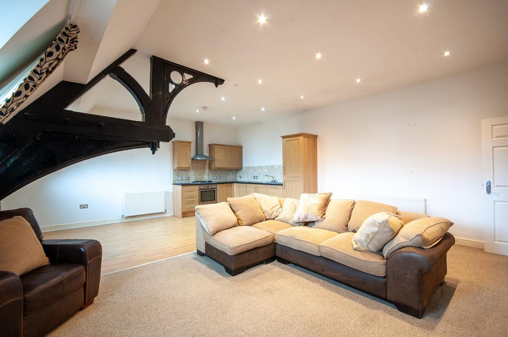 Holly Walk, Moss Farm, Northwich, CW8 2 bed apartment £750 pcm (£173 pw)