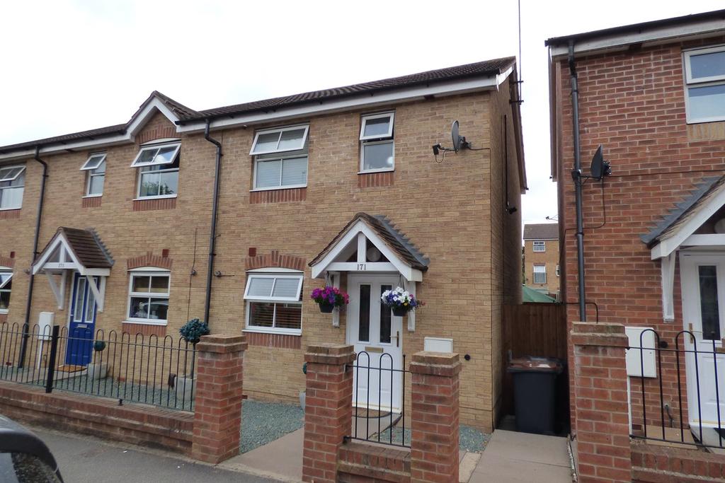 Bracebridge Street, Nuneaton, CV11 2 bed end of terrace house £140,000