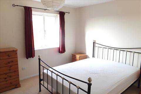 1 bedroom flat to rent, Tanglewood Way, Feltham, TW13