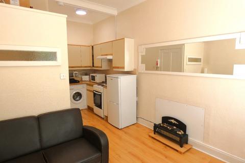 1 bedroom flat to rent, Wardlaw Place, Gorgie, Edinburgh, EH11