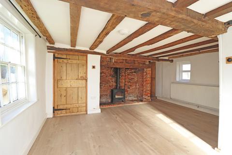 2 bedroom cottage to rent, Gaston Street, East Bergholt