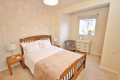 1 bedroom maisonette to rent, Alexandra Road, Englefield Green, Egham, Surrey, TW20