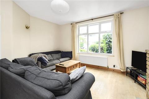 3 bedroom terraced house to rent, Dawnay Road, London, SW18