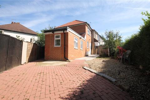 3 bedroom end of terrace house to rent, Berry Way, Ealing, W5