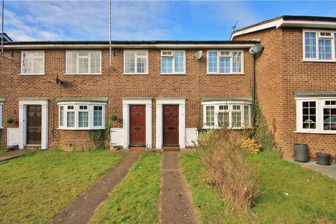 3 bedroom terraced house to rent - Kingfisher Drive, Staines-upon-Thames, TW18