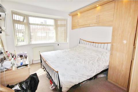 4 bedroom end of terrace house for sale, Granville Avenue, Hounslow, TW3