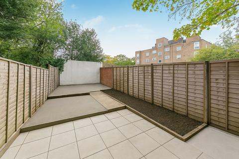 undefined, Lainlock Place, Hounslow, TW3