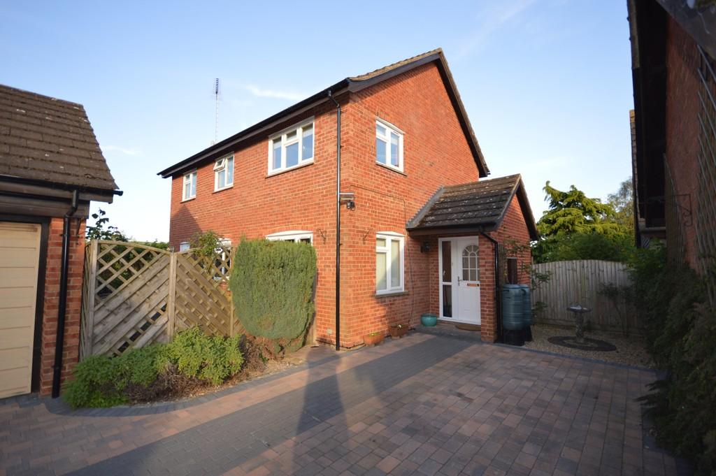 Albion Road, Pitstone 4 bed detached house £575,000