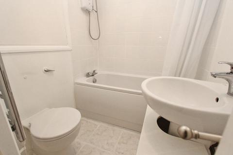 undefined, Pilgrims Close, Palmers Green N13