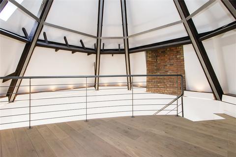 2 bedroom penthouse to rent, Tooley Street, London, SE1