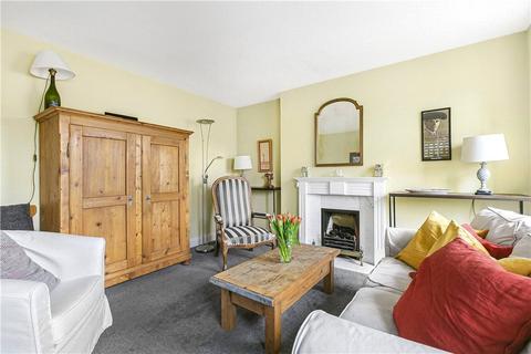 2 bedroom apartment to rent, Trinity Street, London, SE1