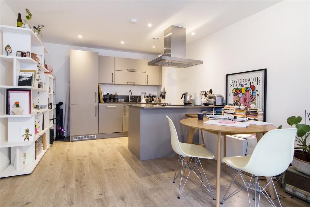Kitchen/Reception